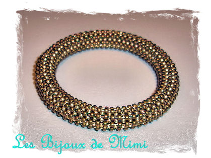 Bracelet RAW sur pvc